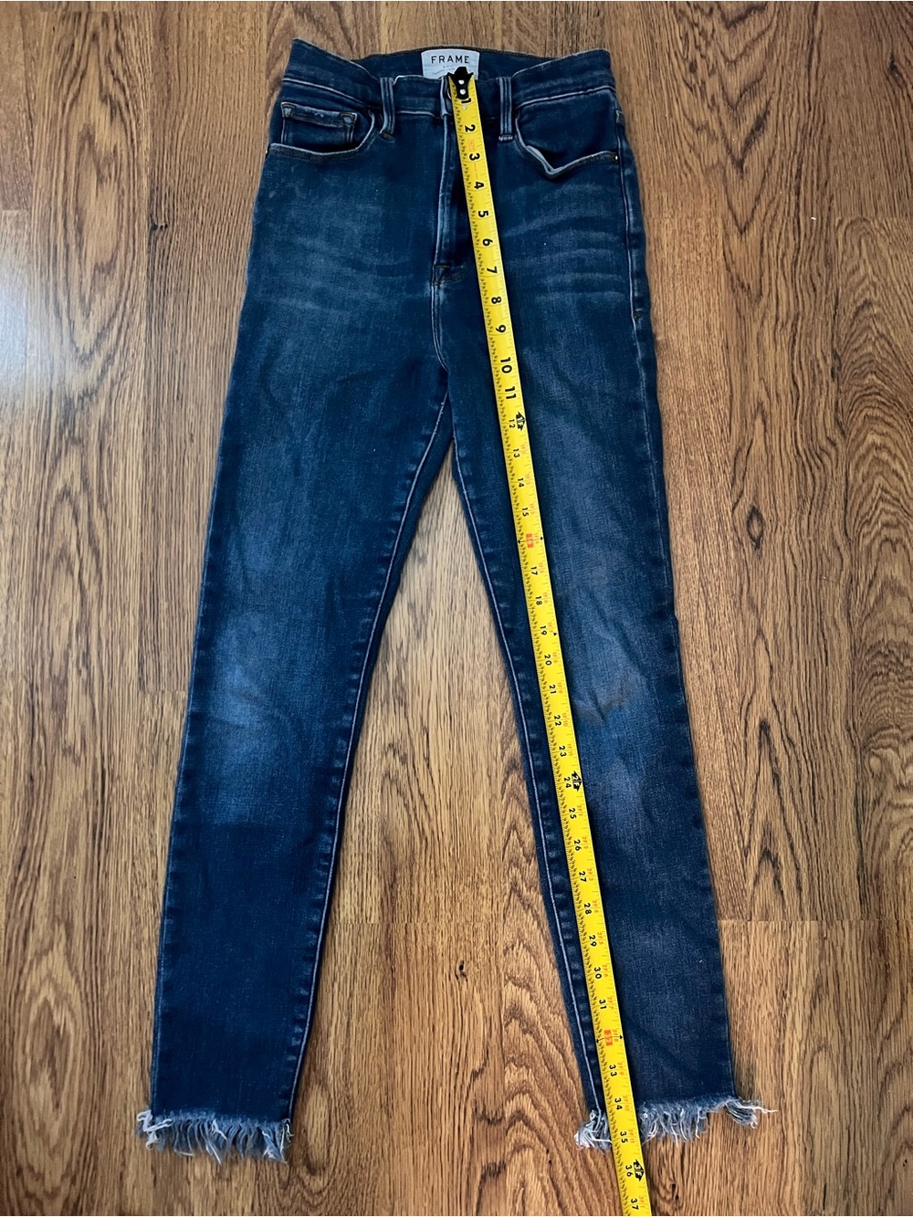 FRAME Ali High Rise Cigarette Jeans 26 Medium Wash Raw Hem - Picture 7 of 9